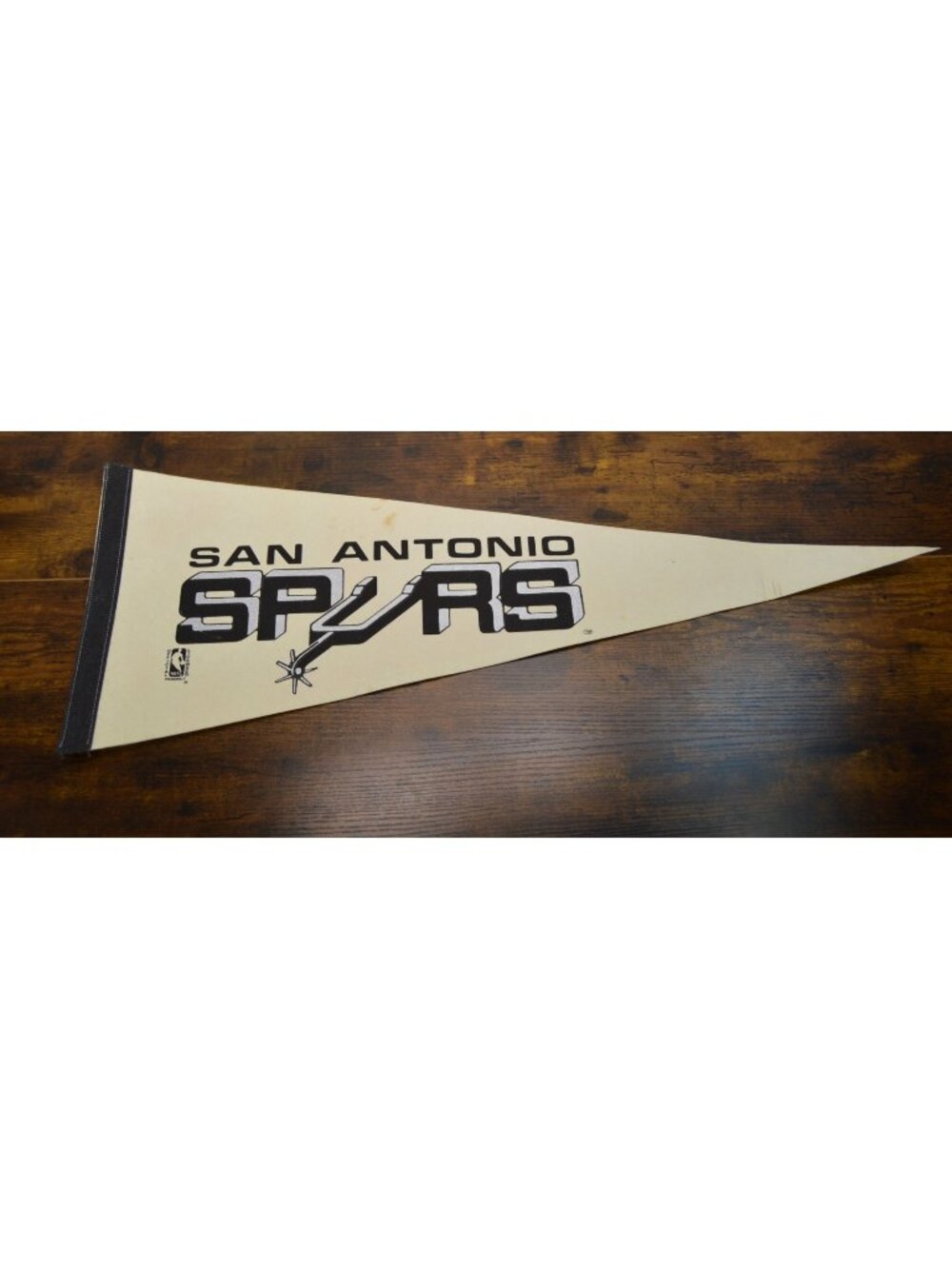 Vintage San Antonio Spurs NBA Licensed Felt Pennant 30 inches